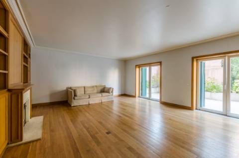 Apartamento com terraço privado e garagem na Lapa!