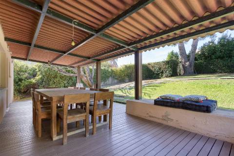 Moradia T8 com jardim e Piscina, em Galamares, Sintra