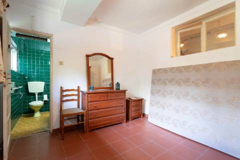 Moradia T8 com jardim e Piscina, em Galamares, Sintra