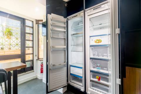 Excelente apartamento T4 com 2 terraços e estacionamento nas Amoreiras