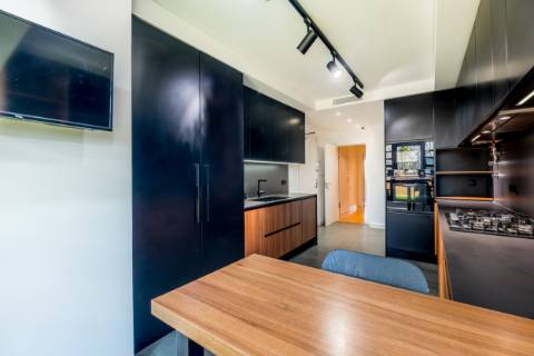 Excelente apartamento T4 com 2 terraços e estacionamento nas Amoreiras