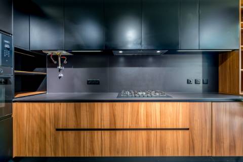 Excelente apartamento T4 com 2 terraços e estacionamento nas Amoreiras