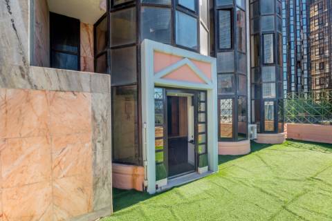 Excelente apartamento T4 com 2 terraços e estacionamento nas Amoreiras