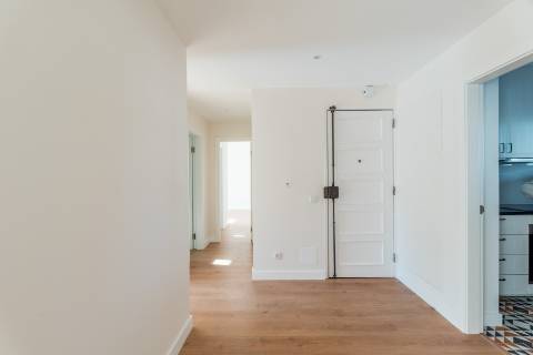 Apartamento T2, Av. Roma, Alvalade