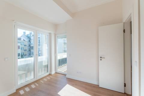 Apartamento T2, Av. Roma, Alvalade
