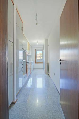 Apartamento T1+1 com Varanda e Garagem - Zona da Foz / Campo Alegre, Porto