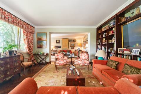 Exclusiva Moradia com 5 Quartos no Coração do Estoril