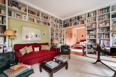 Exclusiva Moradia com 5 Quartos no Coração do Estoril