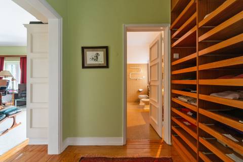 Exclusiva Moradia com 5 Quartos no Coração do Estoril