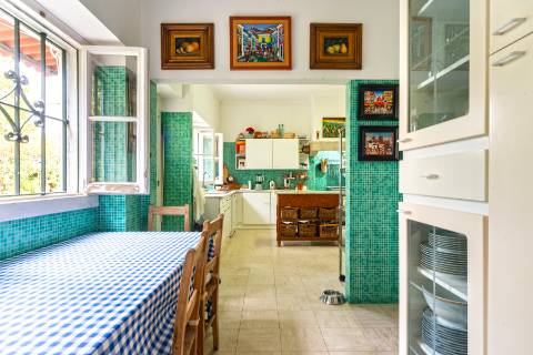 Exclusiva Moradia com 5 Quartos no Coração do Estoril