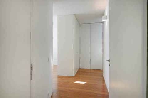 Excelente T3 em cima do Rio na Foz