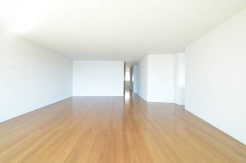 Excelente T3 em cima do Rio na Foz