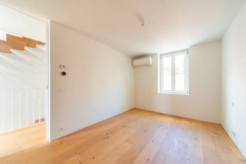 T3 com jardim e garagem. Um verdadeiro oásis no coração da Lapa