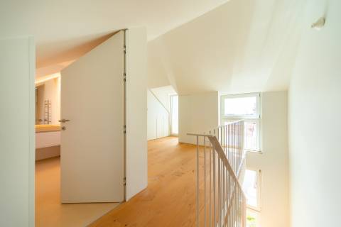 T3 com jardim e garagem. Um verdadeiro oásis no coração da Lapa