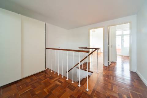 Penthouse Duplex na Infante Santo com Vista de Rio