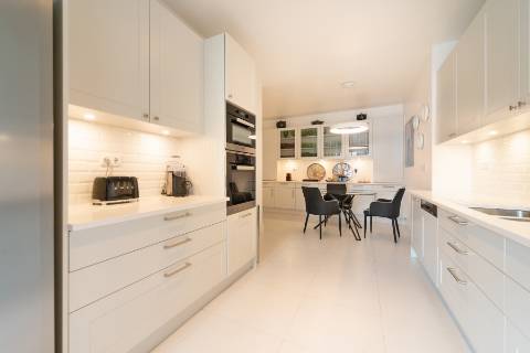 Apartamento T4 +3 com cachet na zona do Rato