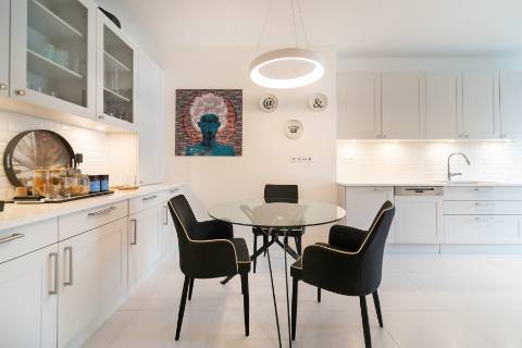 Apartamento T4 +3 com cachet na zona do Rato