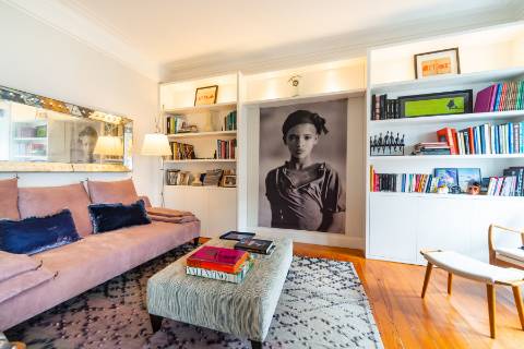 Apartamento T4 +3 com cachet na zona do Rato