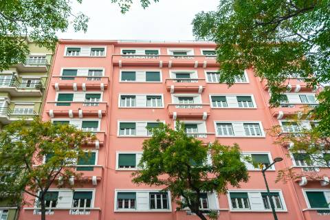 Apartamento T4 +3 com cachet na zona do Rato