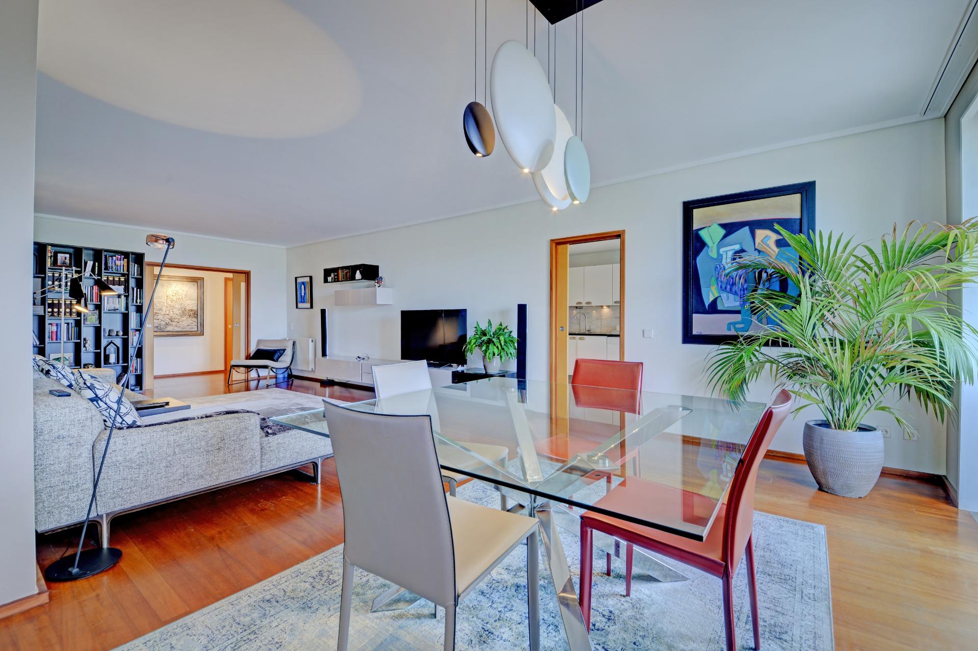 T3 com 2 suítes e 3 lugares de garagem no Aviz, Porto