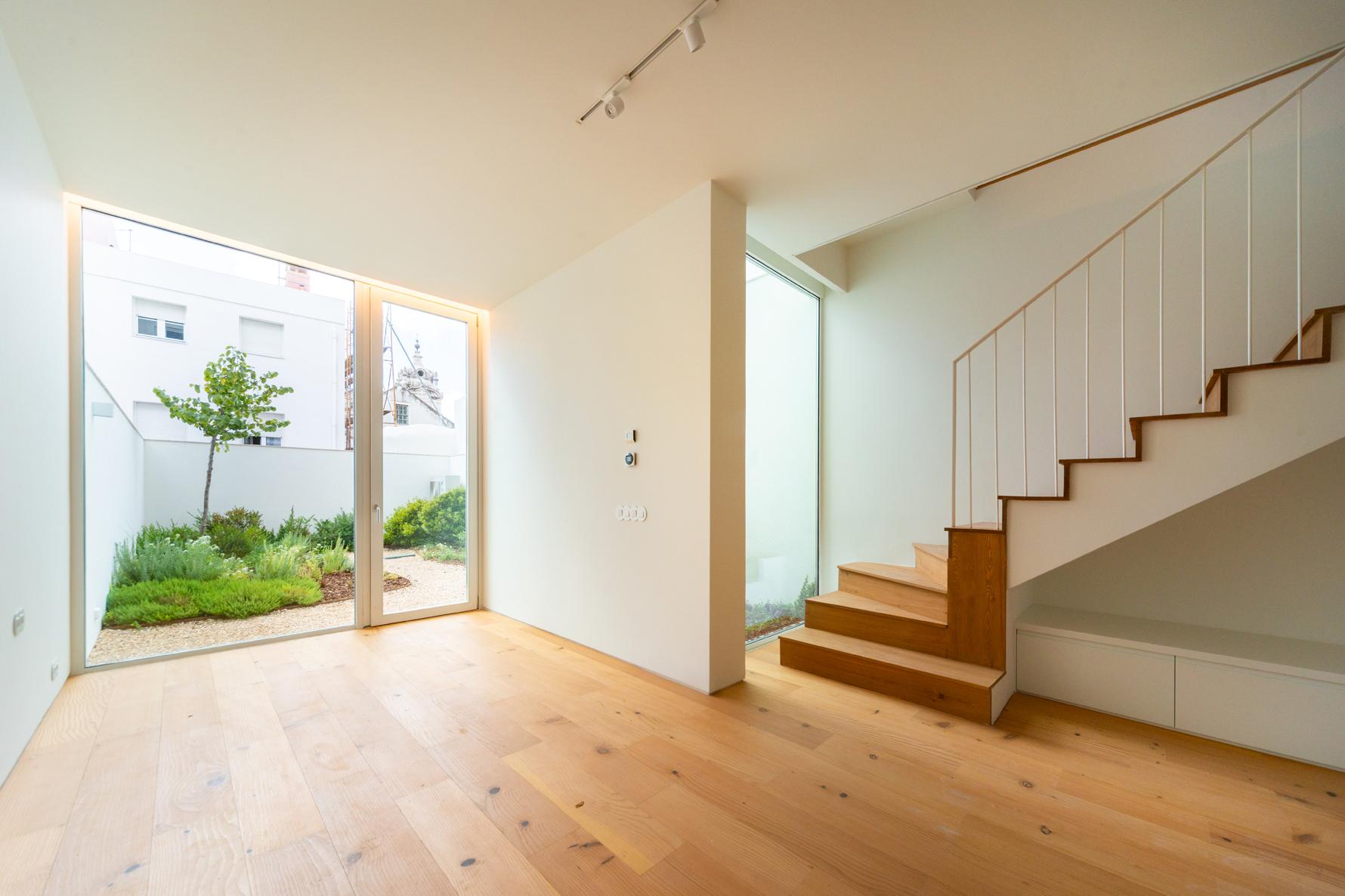 T3 com jardim e garagem. Um verdadeiro oásis no coração da Lapa