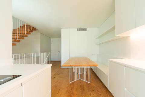 T3 com jardim e garagem. Um verdadeiro oásis no coração da Lapa