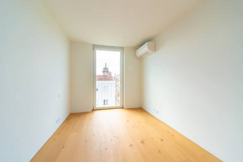 T3 com jardim e garagem. Um verdadeiro oásis no coração da Lapa