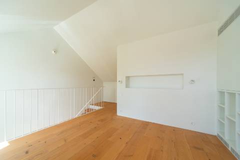 T3 com jardim e garagem. Um verdadeiro oásis no coração da Lapa