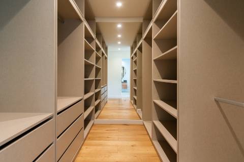 Moradia T6 renovada com jardim e piscina para arrendamento