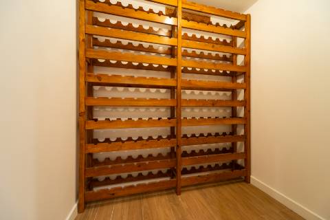 Moradia T6 renovada com jardim e piscina para arrendamento