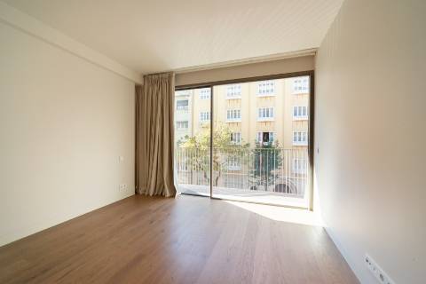 Apartamento T3 com Jardim Privativo junto à Avenida da Liberdade