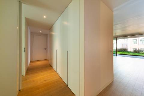 Apartamento T3 com Jardim Privativo junto à Avenida da Liberdade