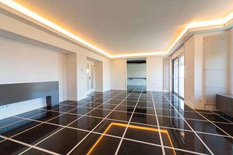 T4+2 Remodelado nas Amoreiras com vista