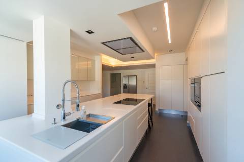 T4+2 Remodelado nas Amoreiras com vista