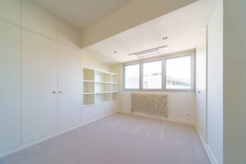 T4+2 Remodelado nas Amoreiras com vista