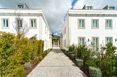 T2 (suites) com terraços, garagem e vista rio no empreendimento Villa Garcia!