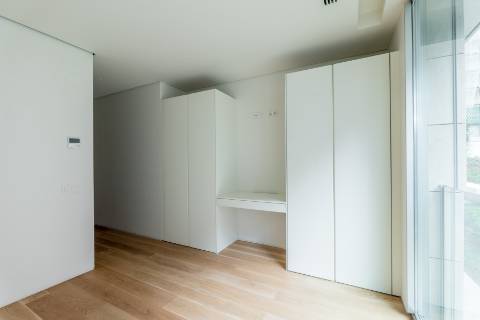 Apartamento T2 com lugar de garagem e arrecadação nas Amoreiras