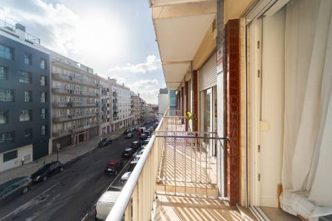 Apartamento T3 nas Amoreiras