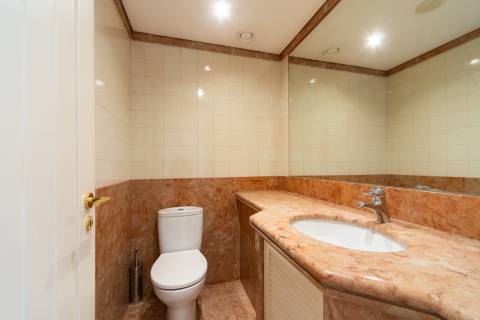 T3+2 em condominio de prestigio nas Amoreiras, com terraço e vista de Rio