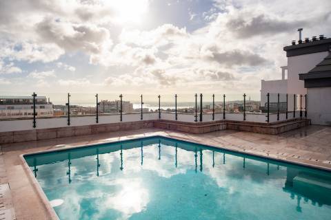 T3+2 em condominio de prestigio nas Amoreiras, com terraço e vista de Rio