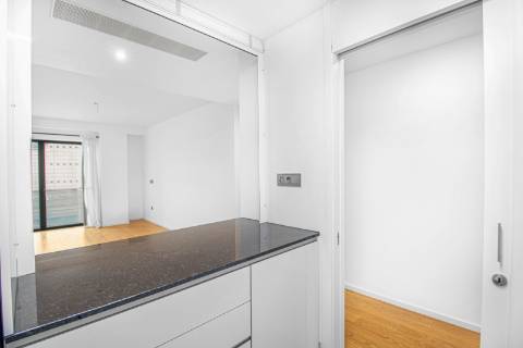 Apartamento T3, com garagem nas Avenidas Novas