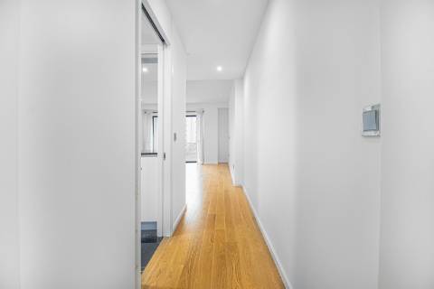 Apartamento T3, com garagem nas Avenidas Novas