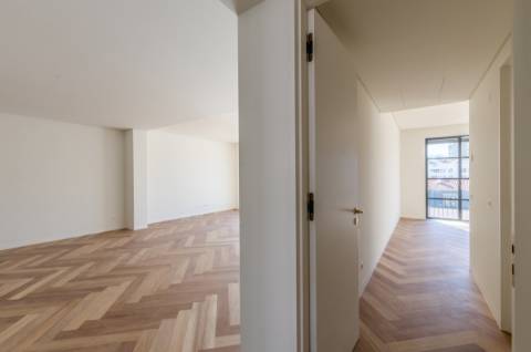 Penthouse única, com piscina, vista e garagem em pleno Príncipe Real