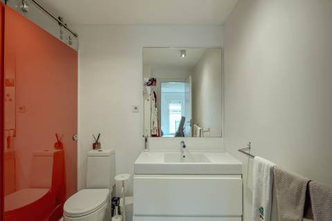 Prédio unifamiliar T4 + 3, nas Amoreiras com jardim e piscina