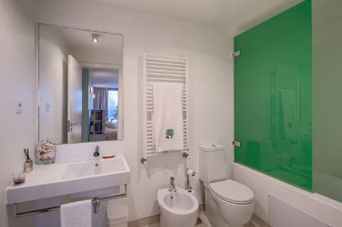 Prédio unifamiliar T4 + 3, nas Amoreiras com jardim e piscina