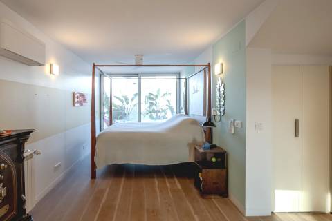 Prédio unifamiliar T4 + 3, nas Amoreiras com jardim e piscina