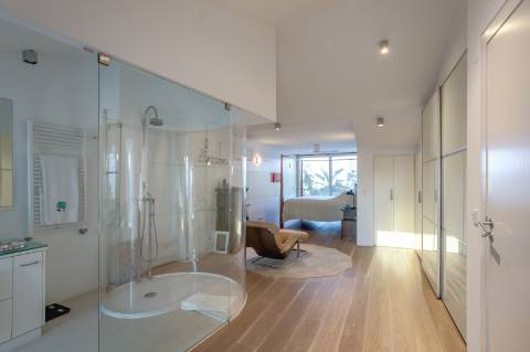 Prédio unifamiliar T4 + 3, nas Amoreiras com jardim e piscina