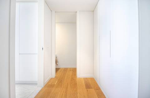 Apartamento T2 com varanda, estacionamento no Condomínio Infinity