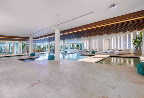 Apartamento T2 com varanda, estacionamento no Condomínio Infinity