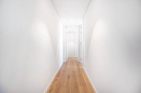 Apartamento T2 com varanda, estacionamento no Condomínio Infinity